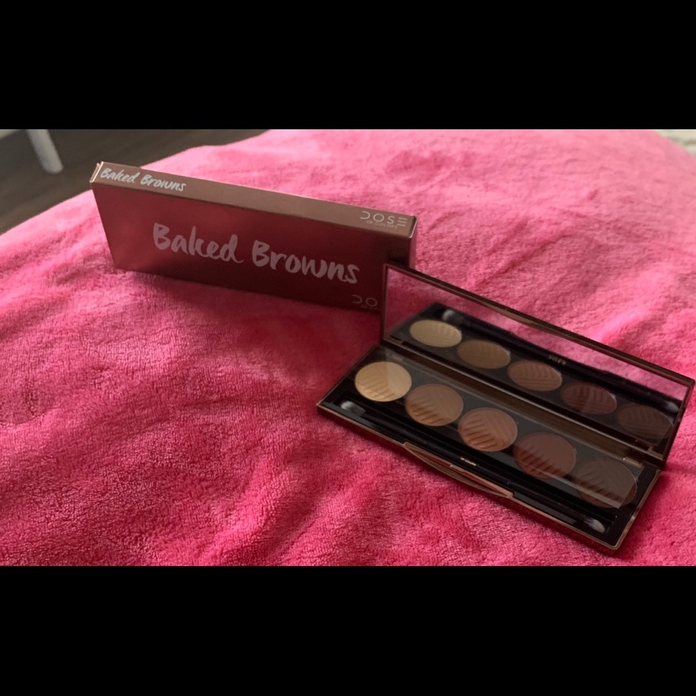 Baked browns eyeshadow pallet